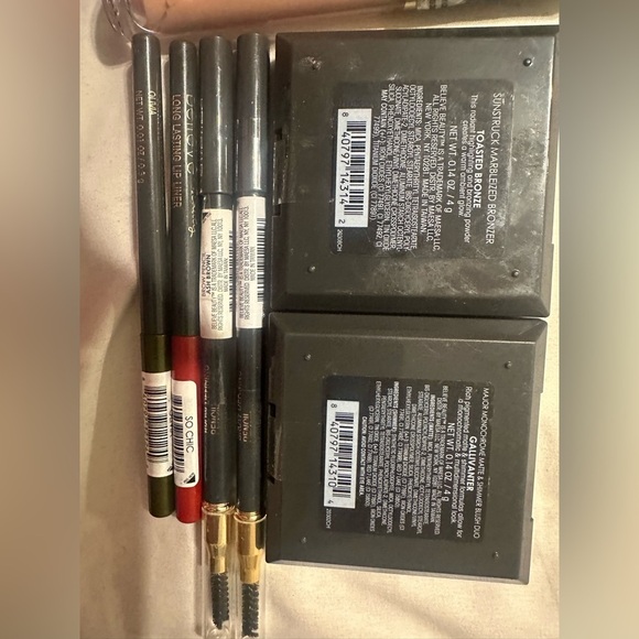 Believe Beauty Make Up Lot - Picture 4 of 6